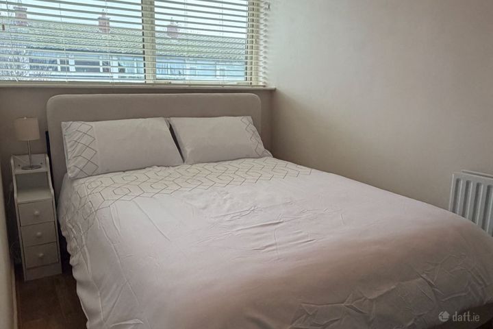 Kilbarrack Rd, Sutton, Dublin 13