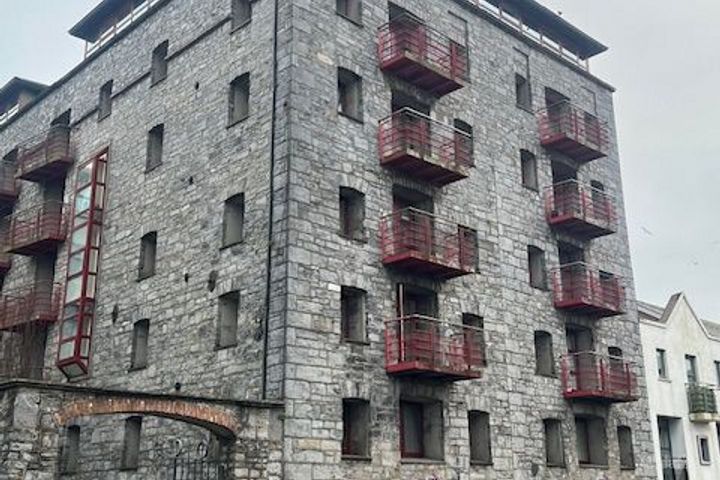 Apartment 10, Mill House, Cornmarket Street, Ennis, Co. Clare, V95WP84