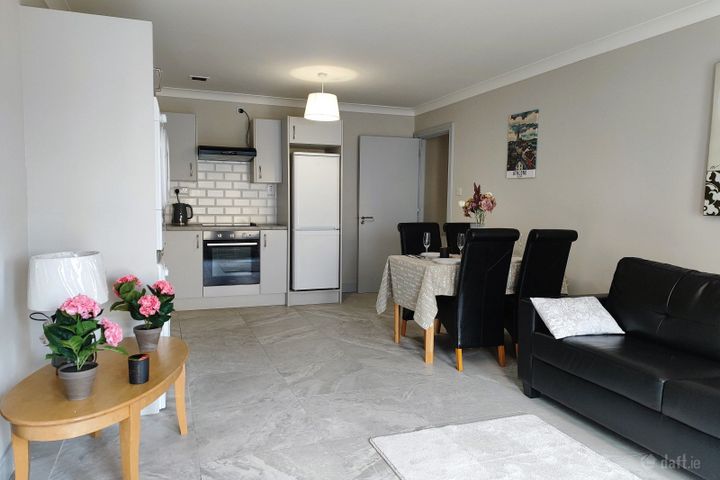 Apartment 4, Inish House, Golden Island, Athlone, Athlone, Co. Westmeath, N37RW54