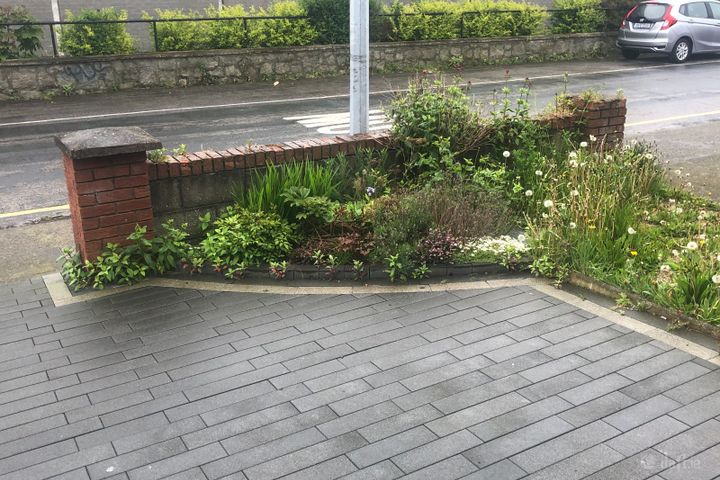 8 Eglington Terrace, Royal Canal Bank, North Circular Road, Dublin 7