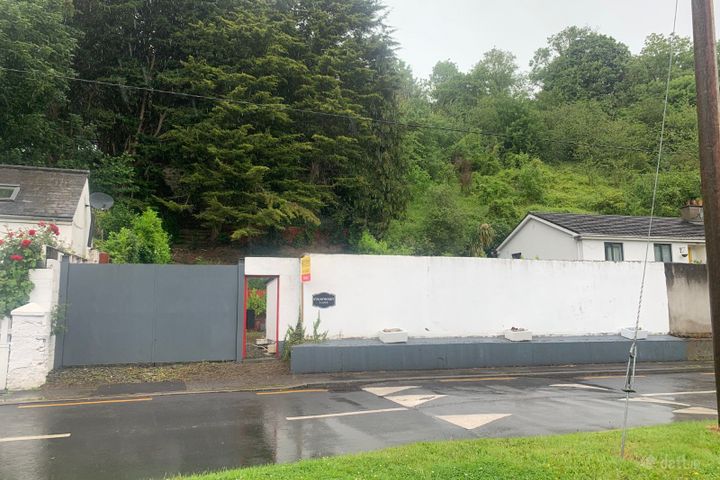 Strawberry Lodge, Lower Road, Porterstown, Dublin 15, D20X650