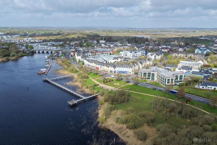 12 Riverview, Landmark Court, Carrick-on-Shannon, Co. Leitrim, N41AX66
