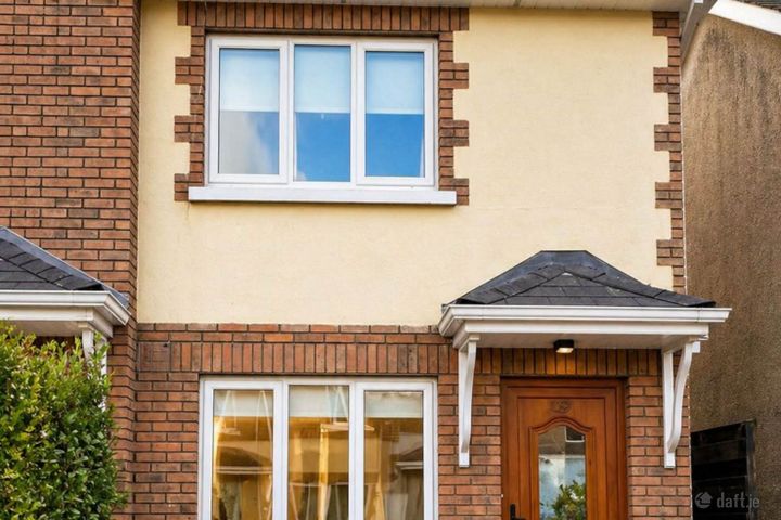 29 Oakwood, Gorey, Co. Wexford