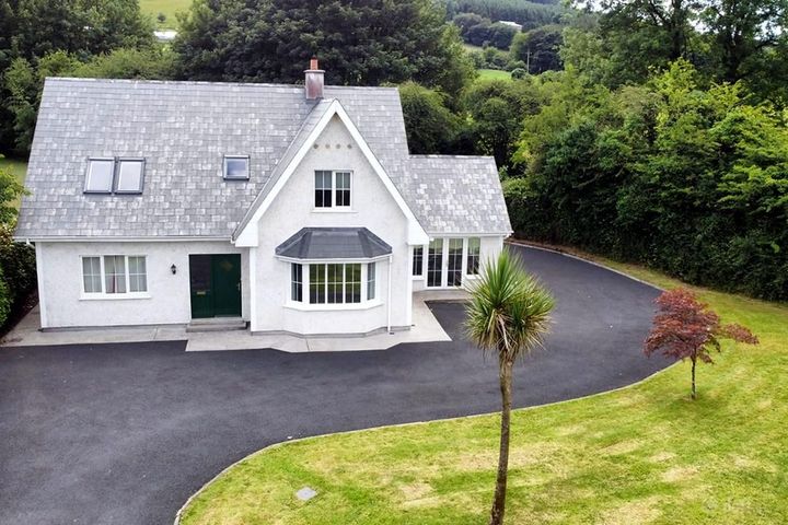 Coolnamohoge, Annaslinga Cross, Near, Mitchelstown, Co. Cork, P67E625