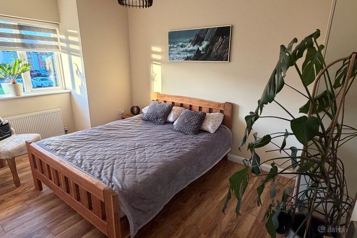28 Carrigweir, Tuam, Co. Galway
