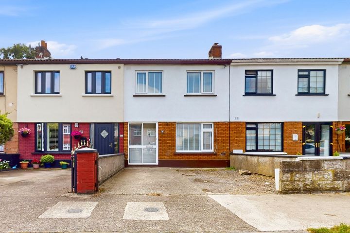 38 Pinebrook Heights, Huntstown, Hartstown, Dublin 15, D15E62H