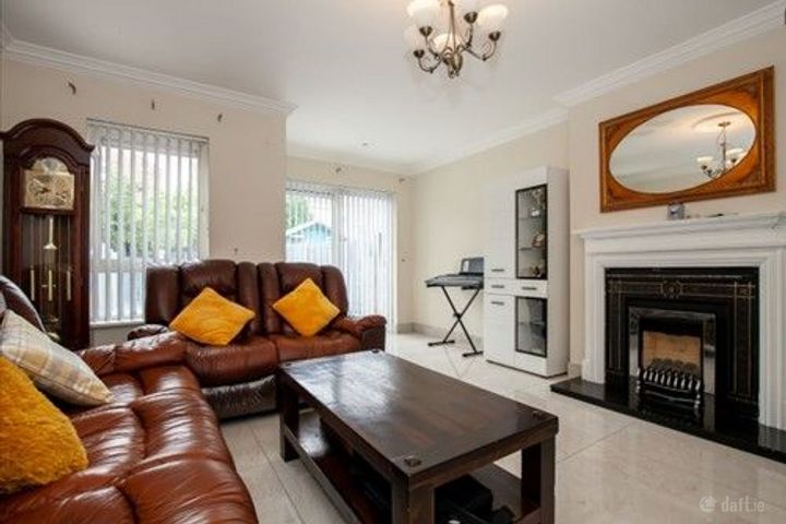 5 Mount Bellew Crescent, Lucan, Co. Dublin