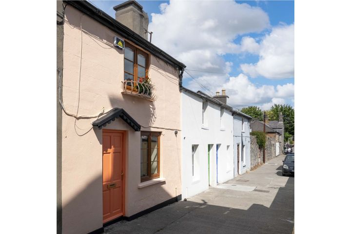 1 Lennox Terrace, Portobello, Dublin 8, D08R5D0