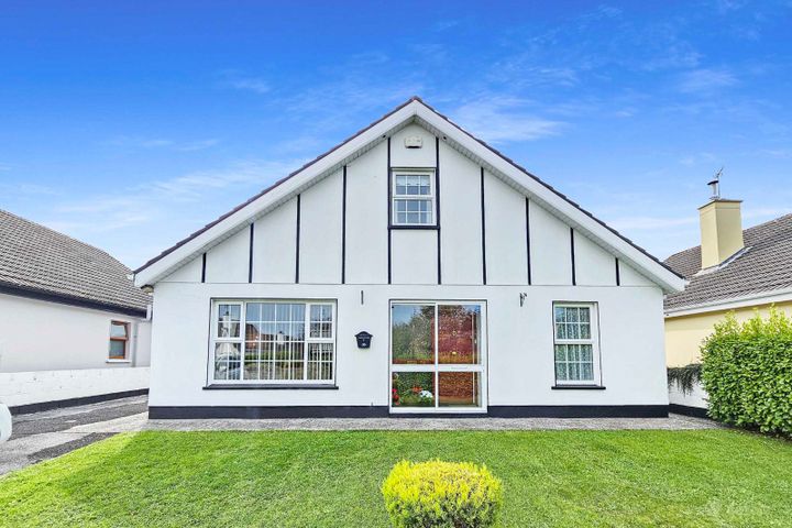 74 College Green, Ennis, Co. Clare, V95XF5C