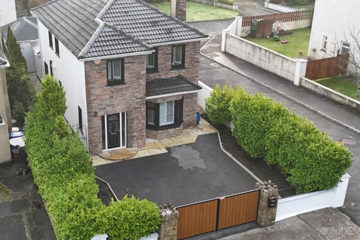 2 Scahill Park, Ballinlough, Co. Roscommon, F45XF88