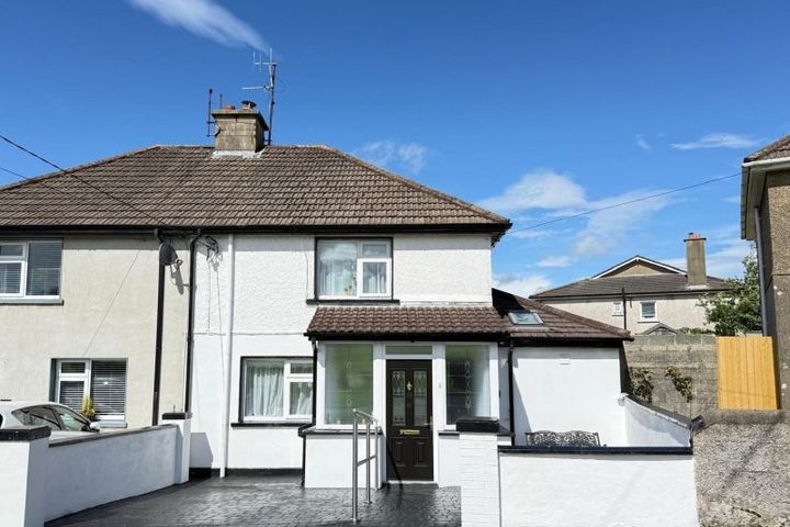 64 Bishop's Water, Wexford Town, Co. Wexford, Y35Y56A