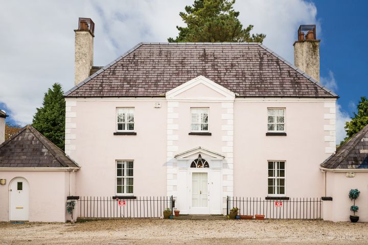 5 Newtown Hill, Captains Hill, Leixlip, Co. Kildare