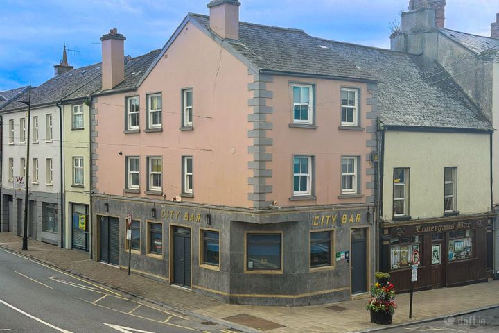 City Bar, 1 Main Street, Cashel, Co. Tipperary, E25W527