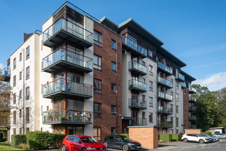 53 Temple Lawns, Santry, Dublin 9, D09R288