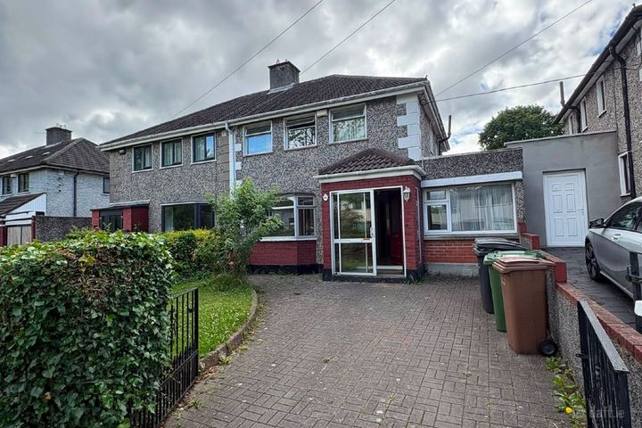 Shanowen Avenue,Dublin 9: RENT INCLUDES BILLS , Whitehall, Dublin 9