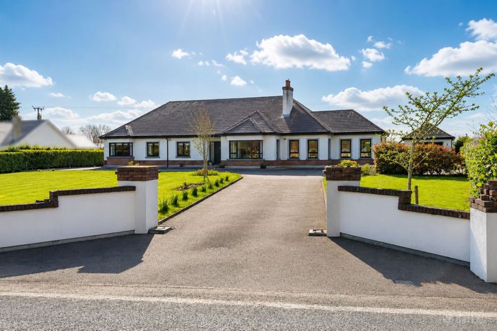 Ballinamona, Ballycanew, Gorey, Co. Wexford, Y25XP40