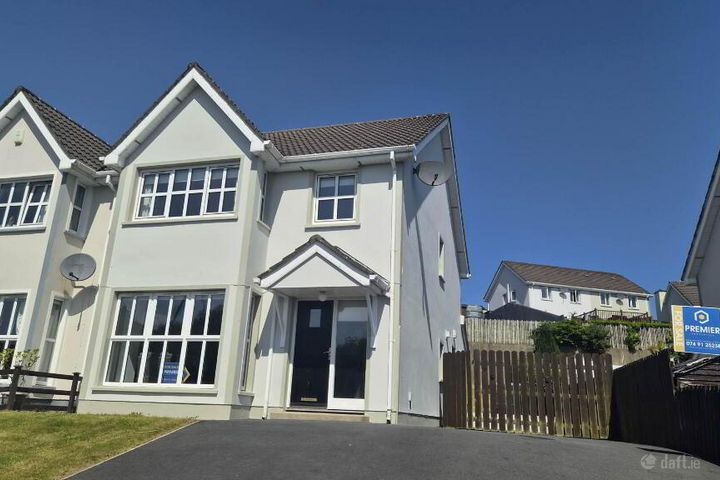 9 Foxhills, Letterkenny, Co. Donegal, F92W7C3