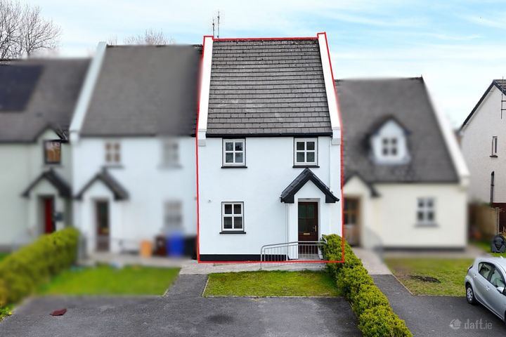 33 Hazel Lawns, Ballyhaunis, Co Mayo, F35DH50