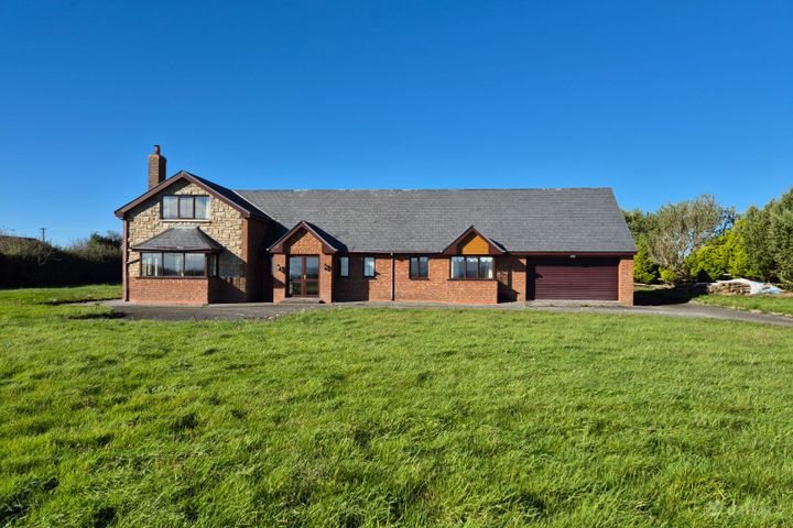 Knockaclogher, Ballyroe, The Spa, Co. Kerry, V92FC7K