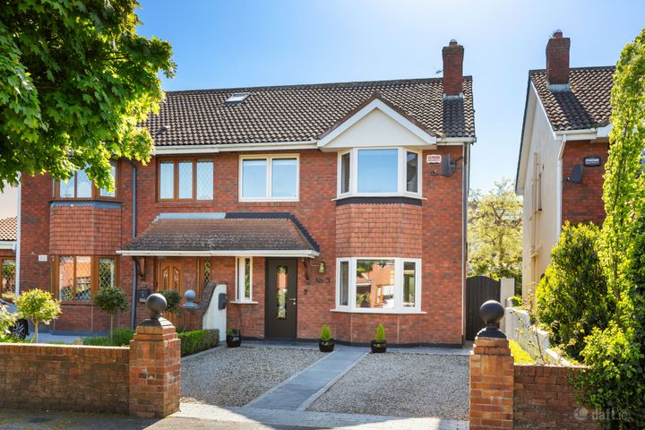 3 Orlagh Court, Knocklyon, Dublin 16, D16P9C2