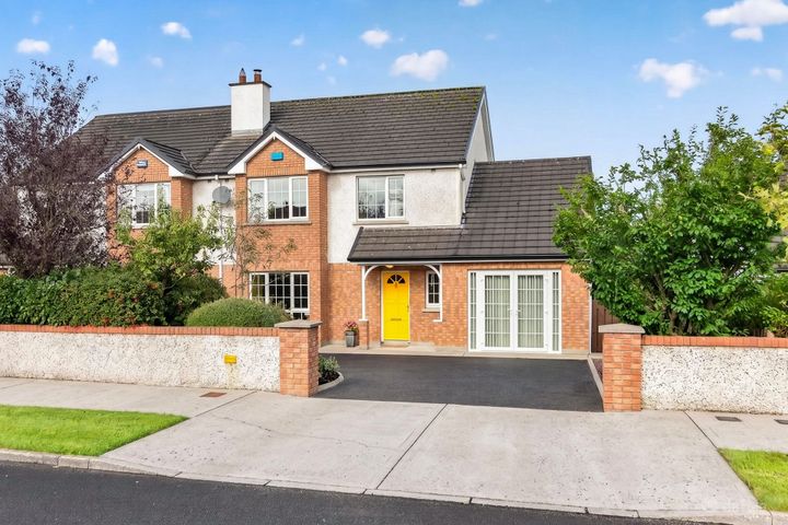 4 Ox Crescent, Tubbercurry, Co. Sligo, F91A9Y6
