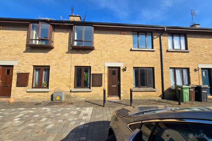 8 Old Court House, Market Square, Collon, Co. Louth, A92W2W2