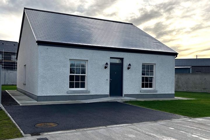 6 Beech Hill, Crossmolina, Co. Mayo