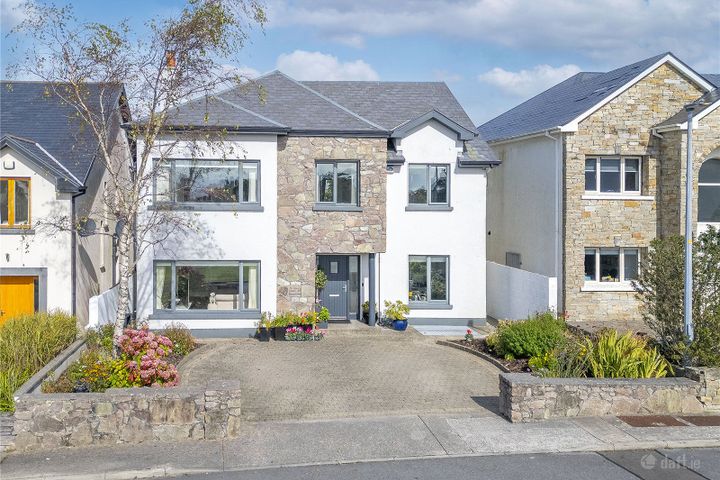 10 Saint Claire's, Taylor's Hill Road, Taylor's Hill, Galway, H91PHP1