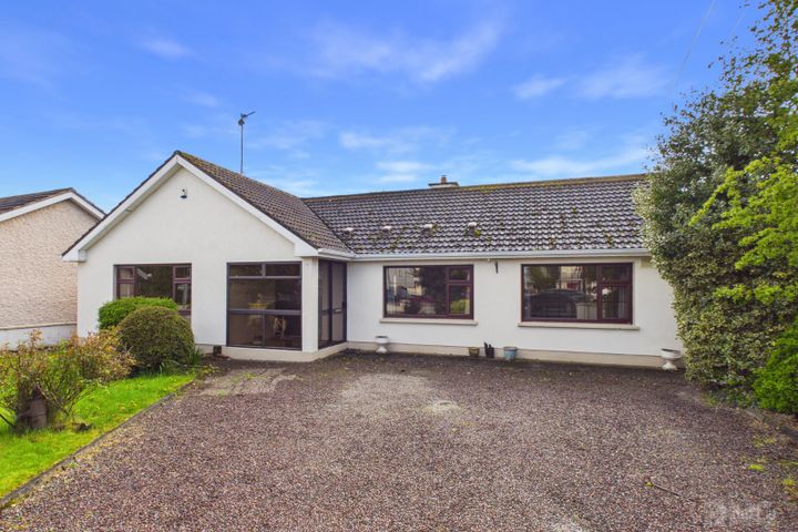The Bungalows, Mucklagh, Tullamore, Co. Offaly, R35XN75