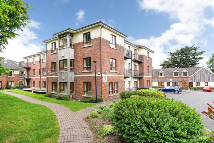 33 Altamont Hall, Dundrum, Dublin 14