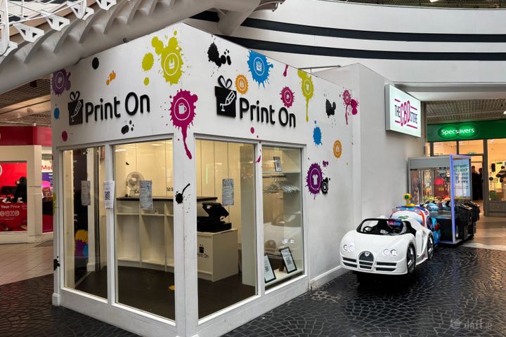 Retail Kiosk 10, Eyre Square Shopping Centre, Eyre Square, Galway City Centre, Co. Galway