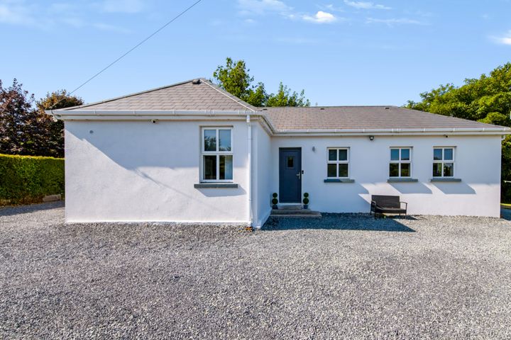 Coolaw, Taghmon, Co. Wexford, Y35XR77