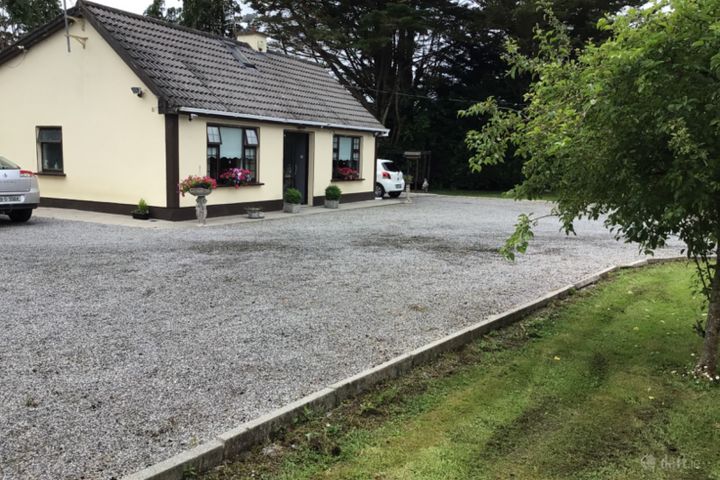 Gallen, Ferbane, Cloghan, Co. Offaly, R42AE37