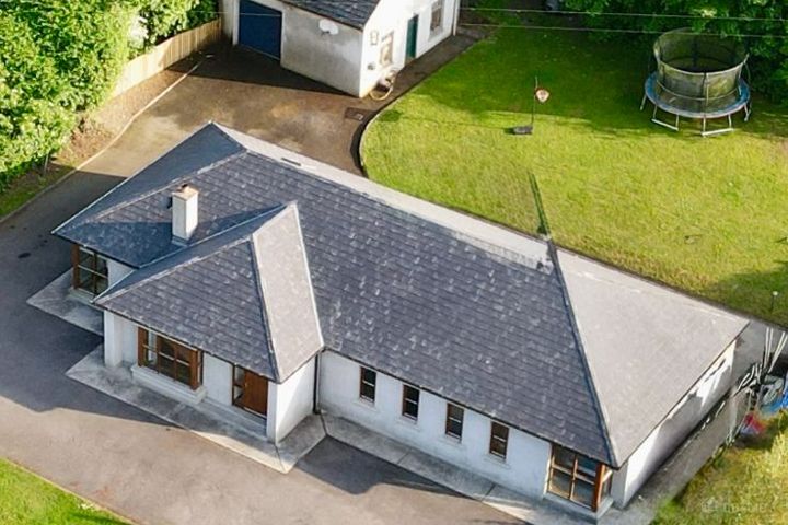 Newtown, Thomastown, Thomastown, Co. Kilkenny, R95VR66