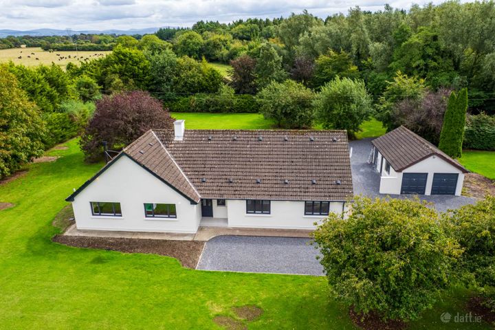 Loughtown Lodge, Donadea, Co. Kildare