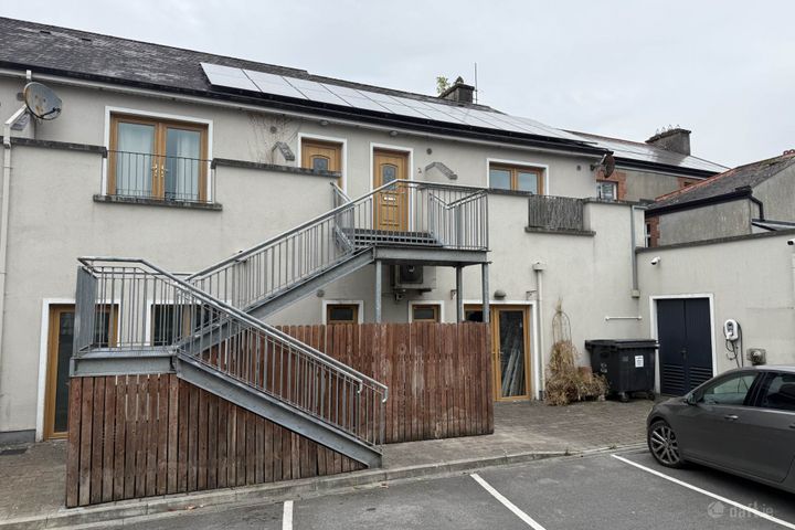 1 The Courtyard, Athleague, Co. Roscommon