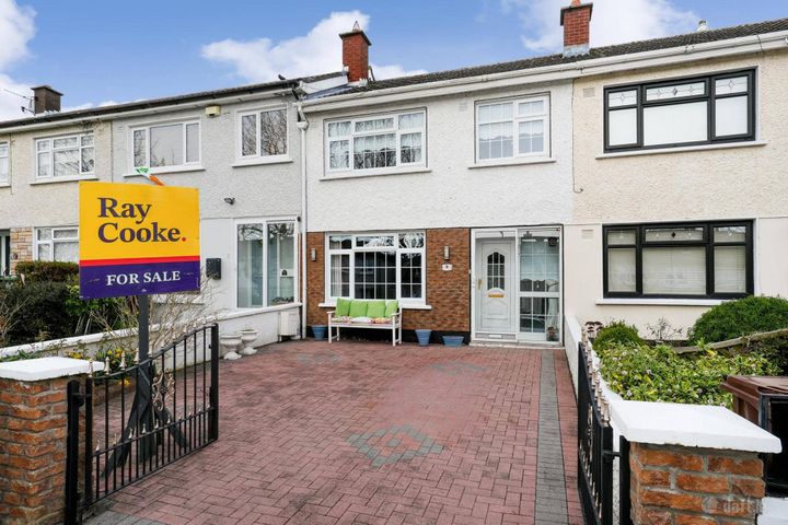9 Hillcrest Avenue, Lucan, Co. Dublin