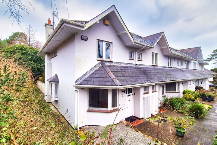 6 Woodside, Balkill Rd, Howth, Dublin 13, D13PA62