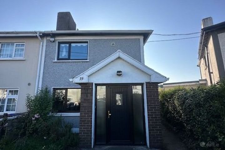 Saint Killian's Crescent, Carlow, Carlow Town, Co. Carlow