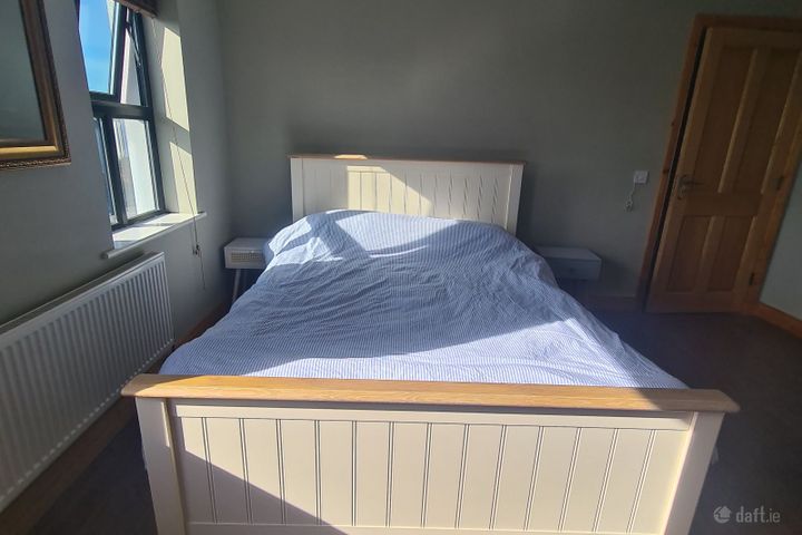 33 Woodview Court Ardsallagh Roscommon Town., Roscommon Town, Co. Roscommon