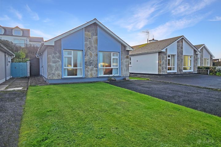 3 Sandhill Homes, Lahinch, Co. Clare, V95KX27