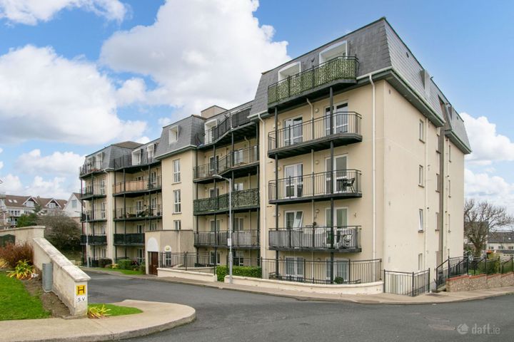 Apartment 32, The Cedar, Stepaside, Dublin 18, D18VW93