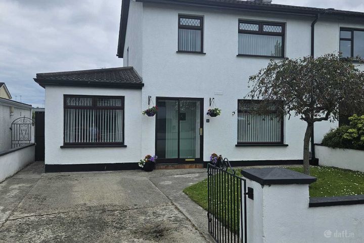 8 Pinewood Grove, Bay Estate, Dundalk, Louth
