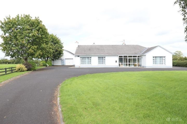 Leacaibhle, Grange Road, Knocklong, Garryspillane, Co. Limerick, V35CY22