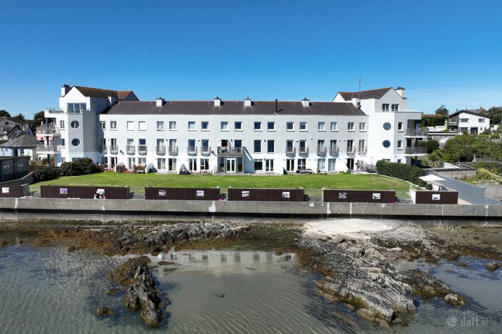 17 Marine Court, Main Street, Blackrock, Co. Louth, A91EC58