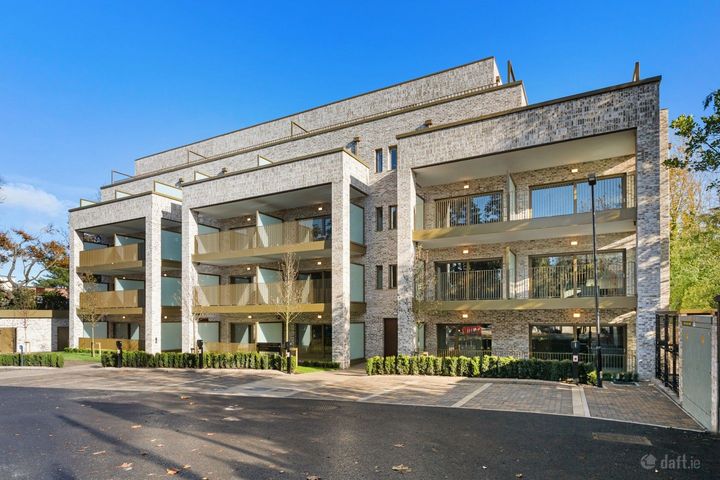 Woodlands Grove, Blackrock, Co. Dublin