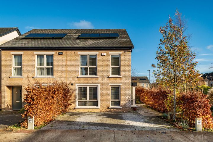 15 Oak Park Avenue, Oak Park, Naas, Co. Kildare, W91NY6D