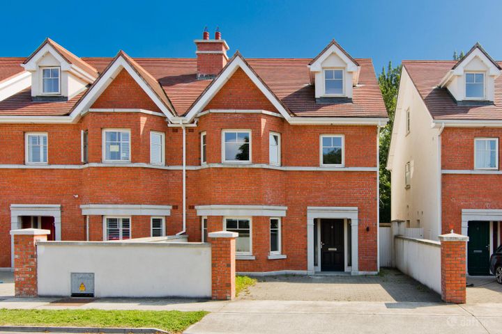 8 Corrybeg Way, Templeogue, Dublin 6W, D6WF704