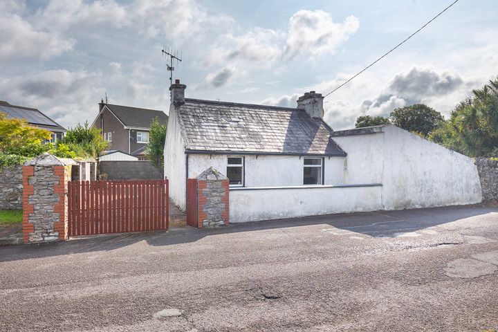 Rose Hill, Ballinacurra, Midleton, Co. Cork, P25A896