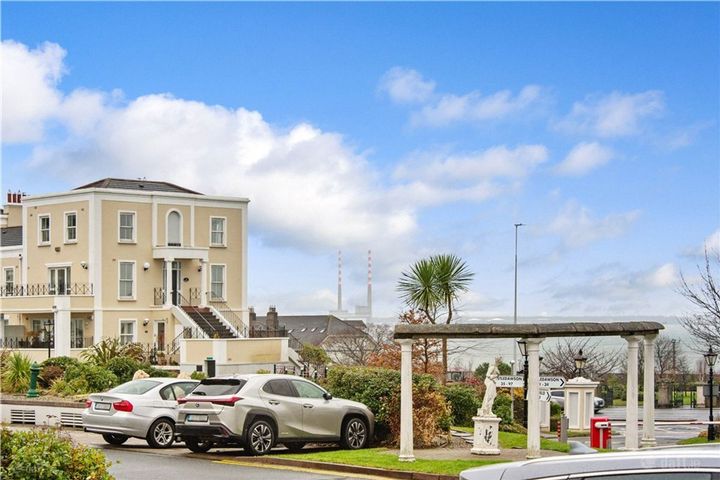 56 Castledawson, Rock Road, Booterstown, Co. Dublin